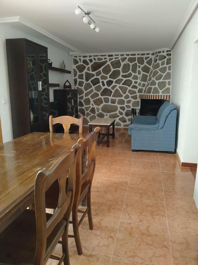 Los Callejones Arenas de San Pedro Kültér fotó